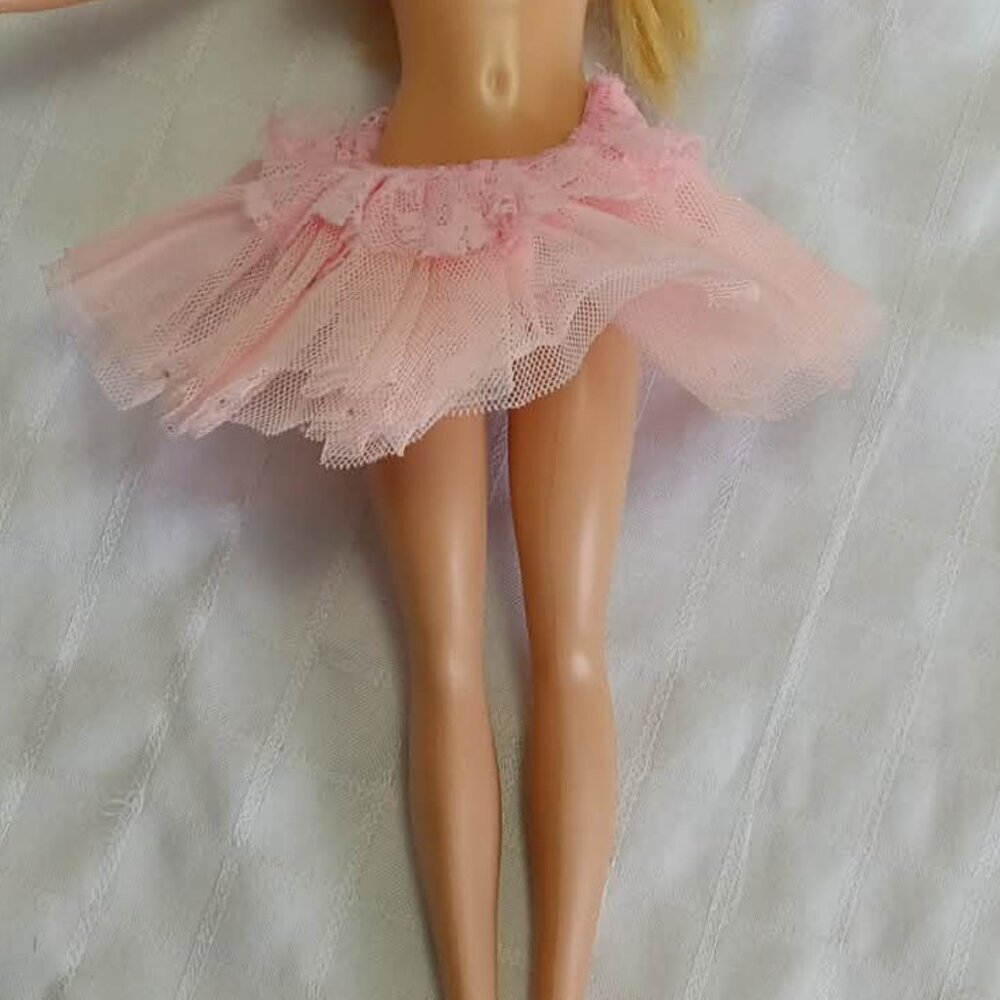 2 vintage original Barbie skirts & 1 cape